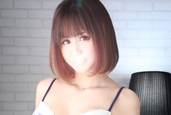 倉科メグ
